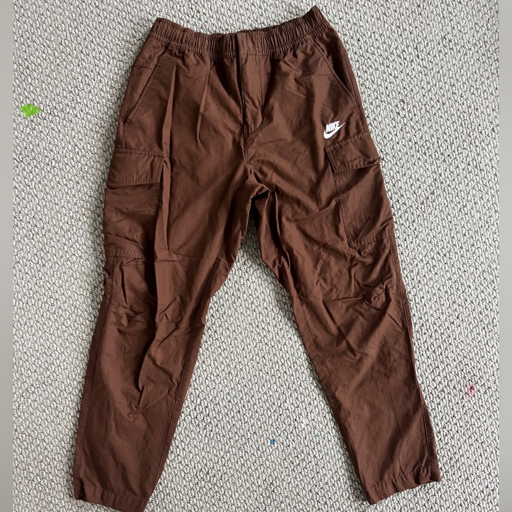 Nike Brown Cargo Pants with White Logo size medium baggy fit